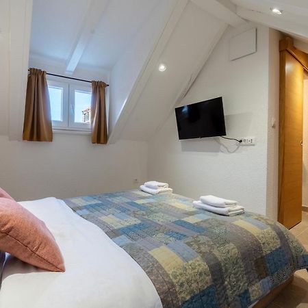 House Malena - Rooms Вис Экстерьер фото