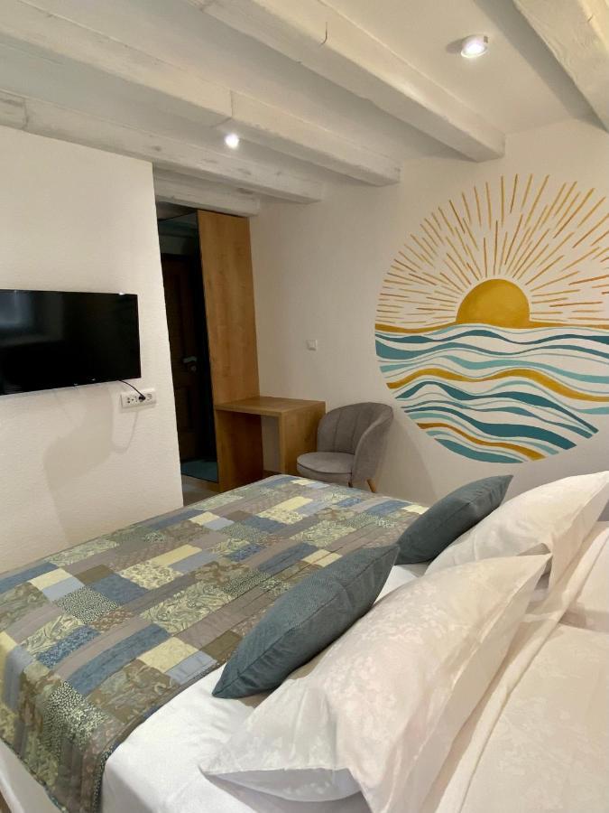 House Malena - Rooms Вис Экстерьер фото